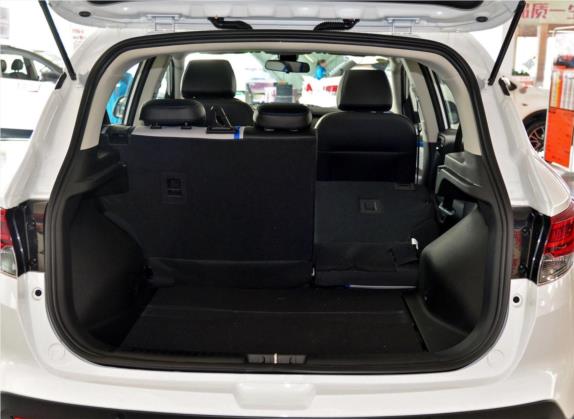 东南DX3新能源 2018款 EV 旗舰型 车厢座椅   后备厢