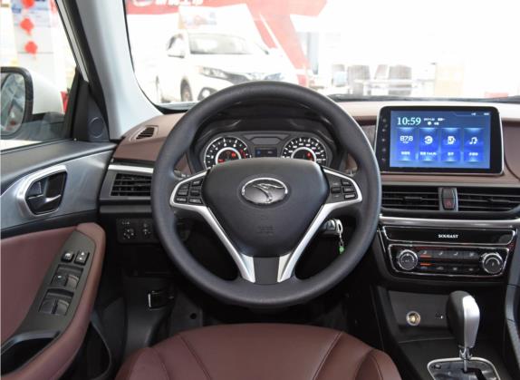 东南A5翼舞 2021款 1.5L CVT翼豪版 中控类   驾驶位