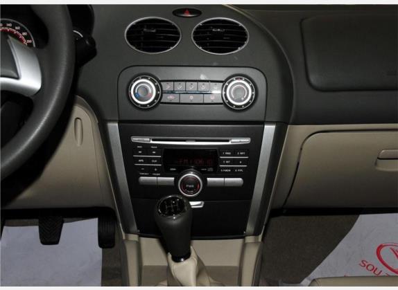 V3菱悦 2009款 1.5L 手动旗舰升级版 中控类   中控台