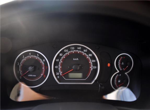 V3菱悦 2010款 改款 1.5L 手动舒适版 中控类   仪表盘