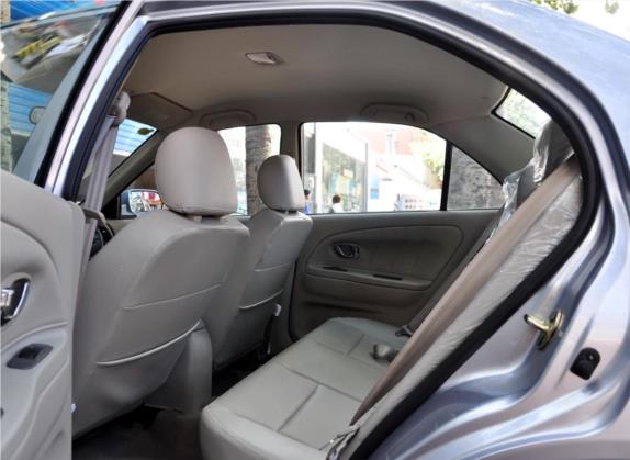 V3菱悦 2010款 改款 1.5L 手动旗舰版 车厢座椅   后排空间