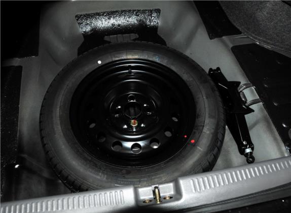 V3菱悦 2011款 1.5L 手动风采版 其他细节类   备胎