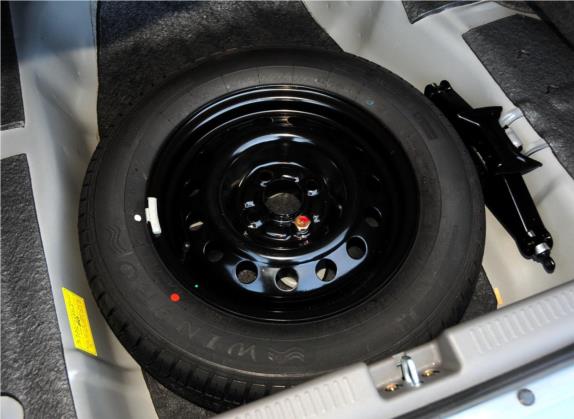 V3菱悦 2012款 改款 1.5L 手动舒适版 其他细节类   备胎
