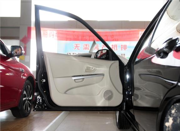 V3菱悦 2014款 1.5L 手动亲民版 车厢座椅   前门板