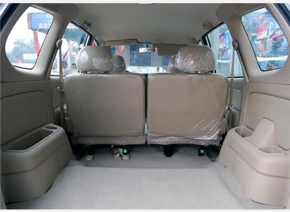 森雅 2007款 1.5L CL 手动5座 车厢座椅   后备厢
