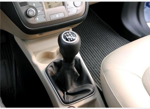 领雅 2008款 1.4T 活力版 中控类   挡把