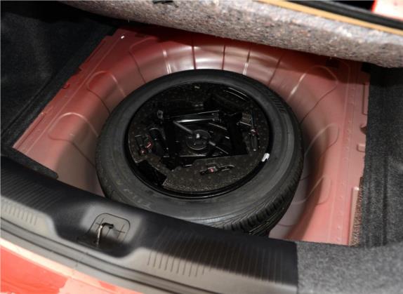 菲翔 2015款 1.4T 自动跃享版 其他细节类   备胎