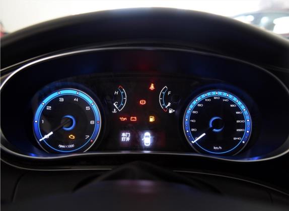 菲翔 2015款 1.4T 手动悦享版 中控类   仪表盘