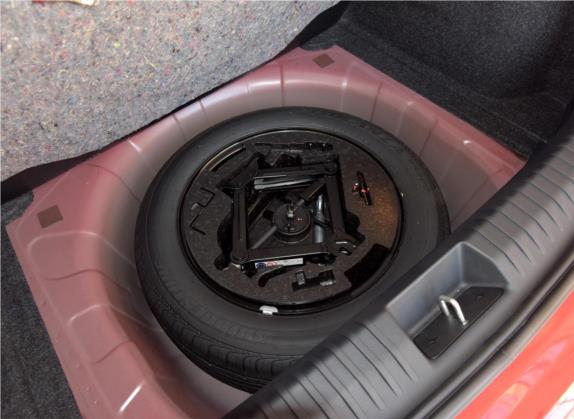 致悦 2015款 1.4T 自动夜型者版 其他细节类   备胎