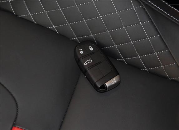 致悦 2015款 1.4T 自动夜型者版 其他细节类   钥匙