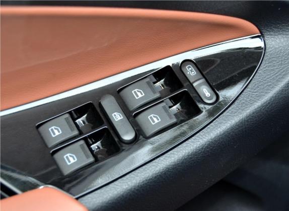 揽福 2015款 1.9T 柴油两驱豪华版 7座 车厢座椅   门窗控制