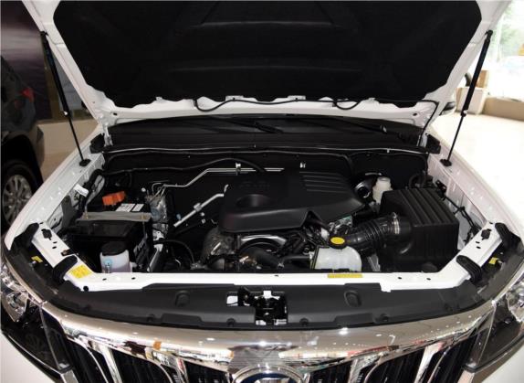 揽福 2015款 2.4L 汽油两驱豪华版 7座 其他细节类   发动机舱