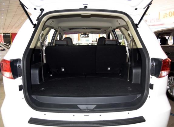 揽福 2015款 2.4L 汽油两驱豪华版 7座 车厢座椅   后备厢
