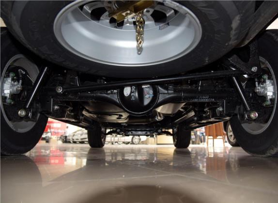 揽福 2015款 1.9T 柴油两驱标准版 7座 其他细节类   后悬架