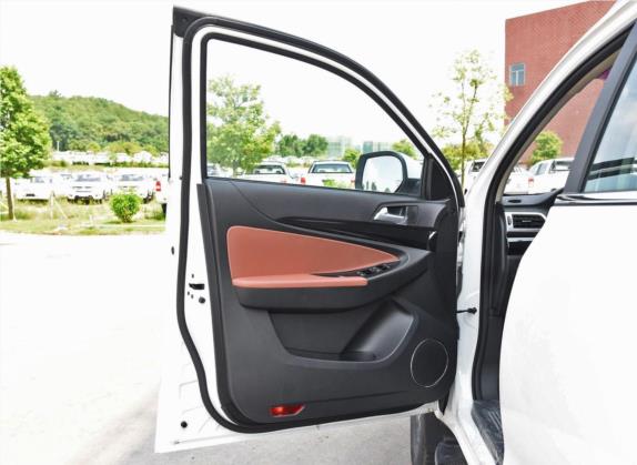 揽福 2017款 1.9T 柴油手动两驱旗舰版 7座 车厢座椅   前门板