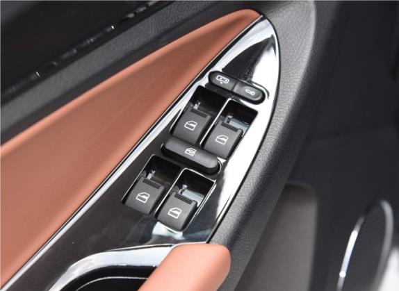 揽福 2017款 1.9T 柴油手动两驱豪华版 5座 车厢座椅   门窗控制