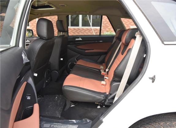 揽福 2018款 2.4L 汽油手动两驱旗舰版 7座 车厢座椅   后排空间