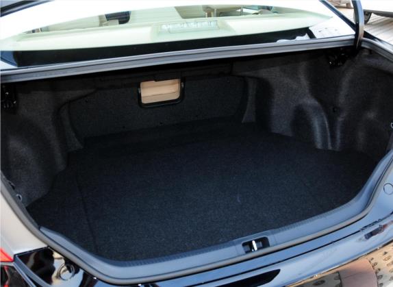凯美瑞 2012款 2.0G 豪华版 车厢座椅   后备厢