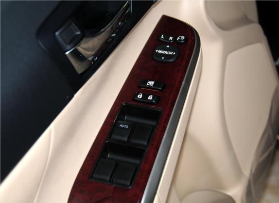 凯美瑞 2012款 2.5V 至尊导航版 车厢座椅   门窗控制