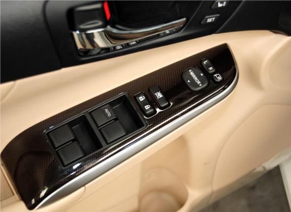 凯美瑞 2012款 尊瑞 2.5HQ 旗舰版 车厢座椅   门窗控制