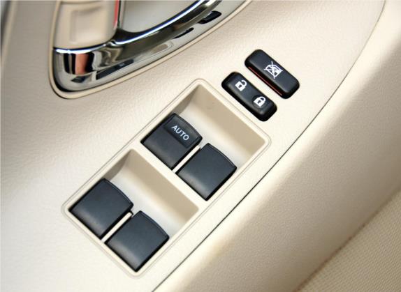 凯美瑞 2012款 200E 经典精英版 车厢座椅   门窗控制