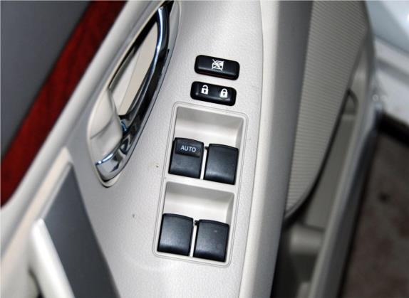 凯美瑞 2013款 200E 经典精英版 车厢座椅   门窗控制