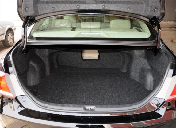 凯美瑞 2013款 200G 经典豪华版 车厢座椅   后备厢