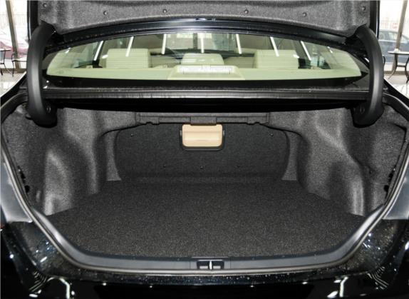 凯美瑞 2015款 2.0G 领先版 车厢座椅   后备厢