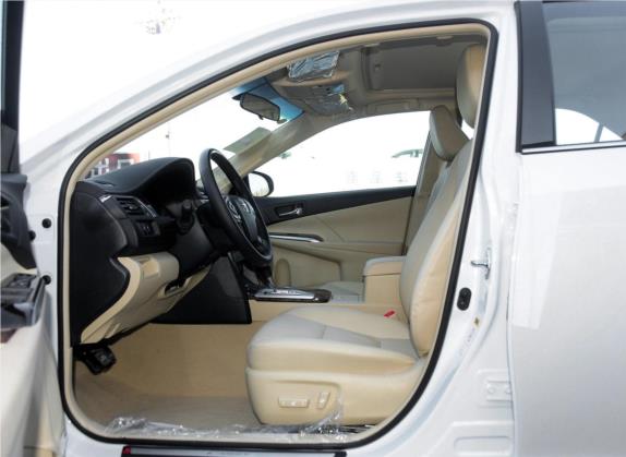 凯美瑞 2015款 2.5G 豪华导航版 车厢座椅   前排空间