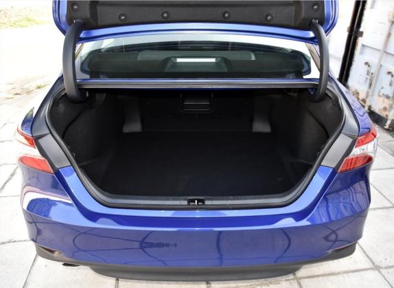 凯美瑞 2018款 双擎 2.5HQ 旗舰版 车厢座椅   后备厢