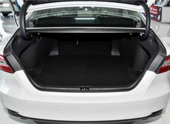 凯美瑞 2018款 2.5G 豪华版 车厢座椅   后备厢