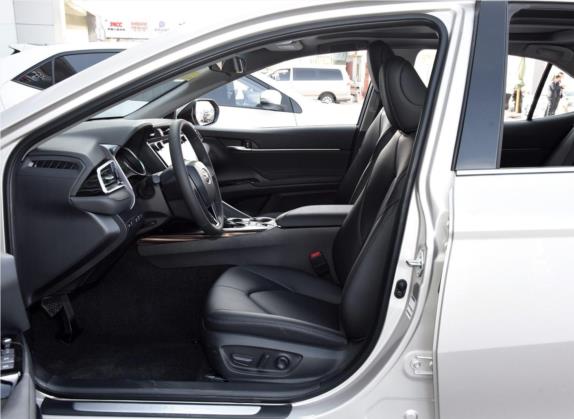 凯美瑞 2019款 2.5G 豪华版 国VI 车厢座椅   前排空间
