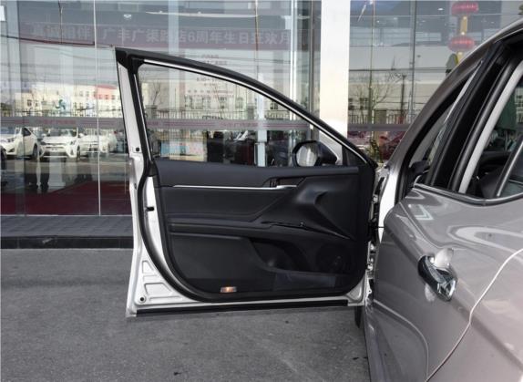 凯美瑞 2019款 2.5G 豪华版 国VI 车厢座椅   前门板