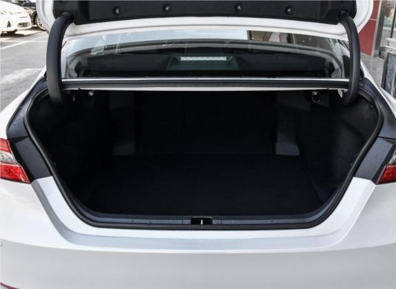 凯美瑞 2019款 2.5S 锋尚版 国V 车厢座椅   后备厢