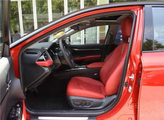凯美瑞 2019款 改款 2.5S 锋尚版 车厢座椅   前排空间