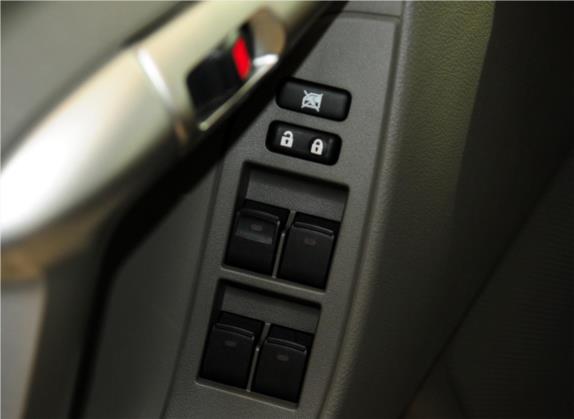 逸致 2011款 180G CVT豪华版 车厢座椅   门窗控制