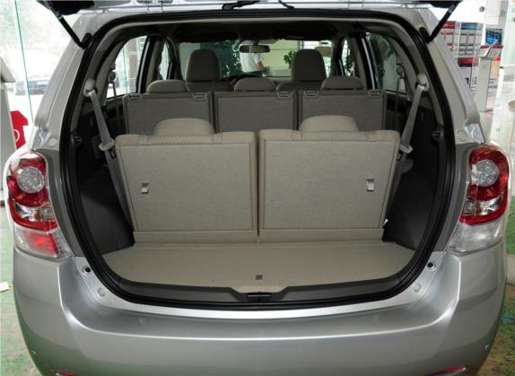 逸致 2012款 180G CVT舒适多功能版 车厢座椅   后备厢