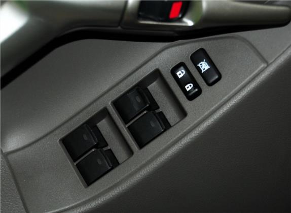 逸致 2012款 180G CVT舒适多功能版 车厢座椅   门窗控制