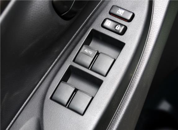 YARiS L 致炫 2014款 1.3E 手动魅动版 车厢座椅   门窗控制