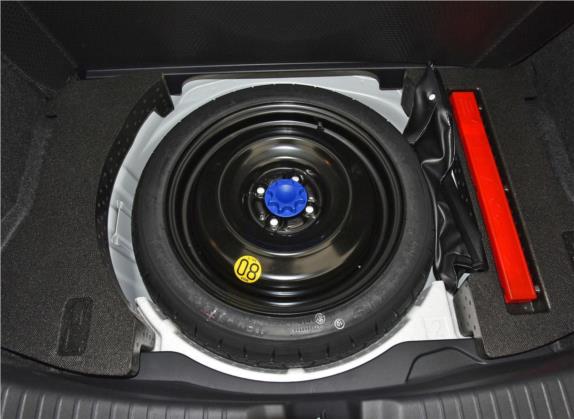 YARiS L 致炫 2018款 1.5E CVT冠军限量版 其他细节类   备胎