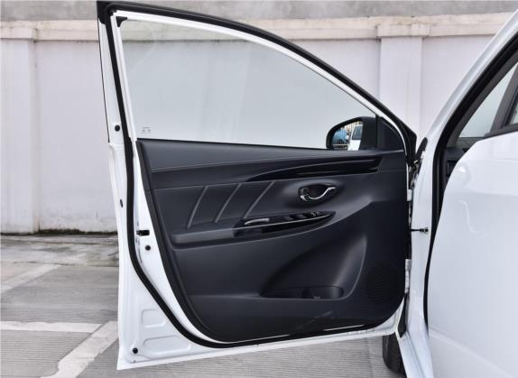 YARiS L 致炫 2020款 1.5L CVT豪华版 车厢座椅   前门板