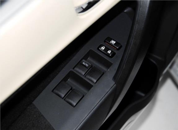 雷凌 2014款 1.6E 手动新锐版 车厢座椅   门窗控制