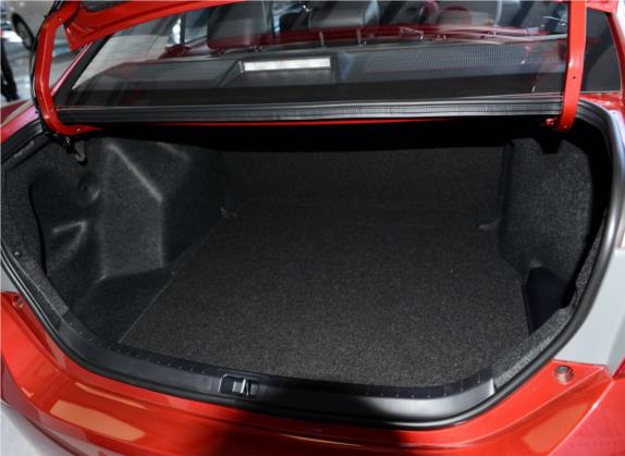 雷凌 2014款 1.6G-L 手动领先版 车厢座椅   后备厢