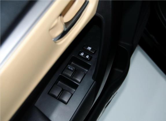 雷凌 2014款 1.8GS-L CVT领先版 车厢座椅   门窗控制