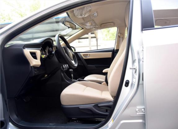 雷凌 2015款 1.6E CVT新锐版 车厢座椅   前排空间
