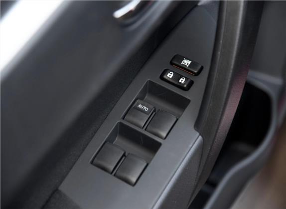雷凌 2015款 1.8GS CVT橙色限量版 车厢座椅   门窗控制