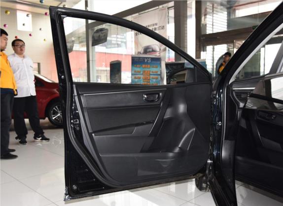 雷凌 2016款 双擎 1.8H GS E-CVT精英天窗版 车厢座椅   前门板