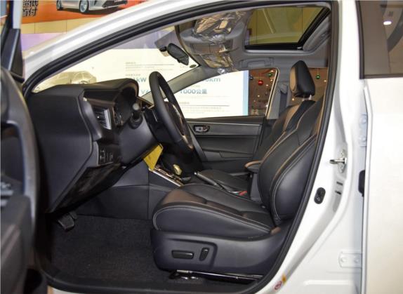 雷凌 2016款 双擎 1.8H GS-L E-CVT领先版 车厢座椅   前排空间