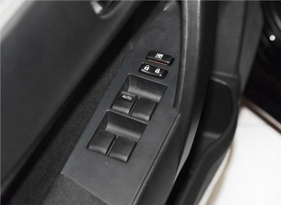 雷凌 2016款 双擎 1.8H GS E-CVT精英版 车厢座椅   门窗控制