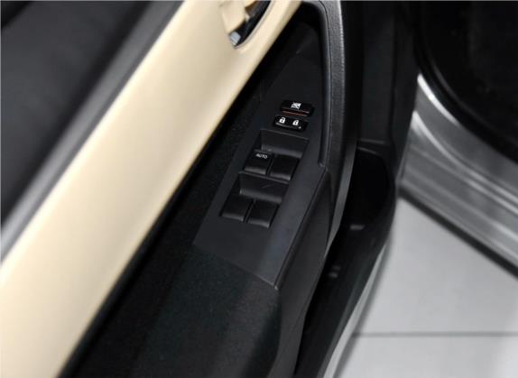 雷凌 2016款 1.6G CVT精英版 车厢座椅   门窗控制